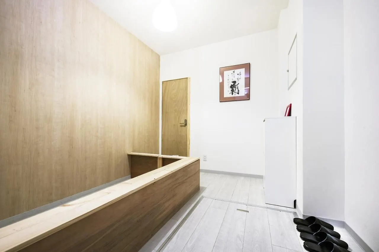 Shiki Residence Shijo Karasuma 1C Kyoto 0*,